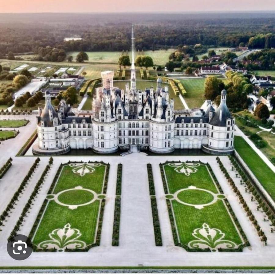 Luzerne Apartment Chateauroux Bagian luar foto